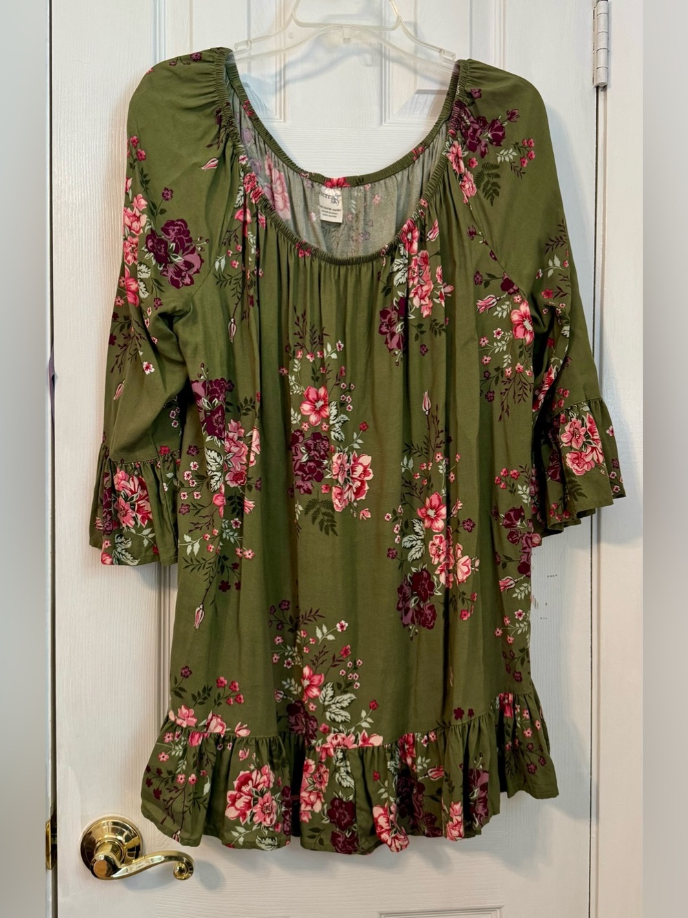 Terra & Sky Olive Floral Ruffle-Hem Scoop Neck Tunic Top